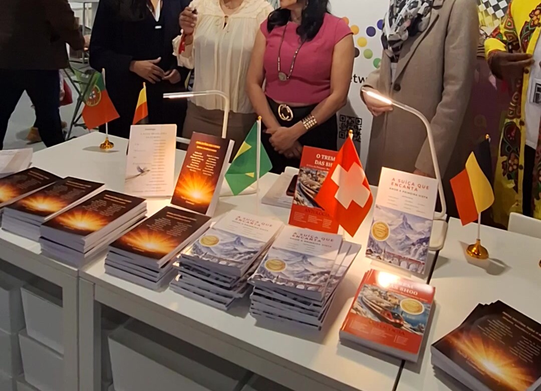 Livros do selo Suíça Literatura Network no estande do Salão do Livro de Genebra